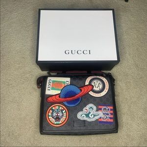 Gucci Supreme Messenger Bag